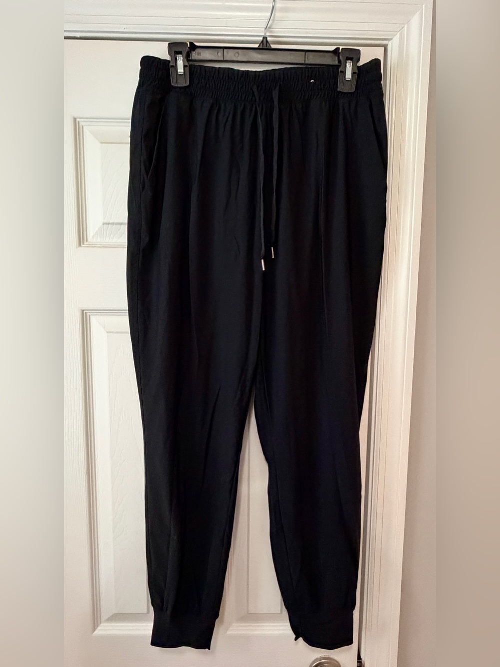 Old Navy Black Women’s Drawstring Joggers